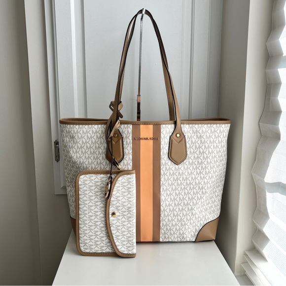 Nwt Brand New Michael Kors Tote Bag Wallet Pouch Set